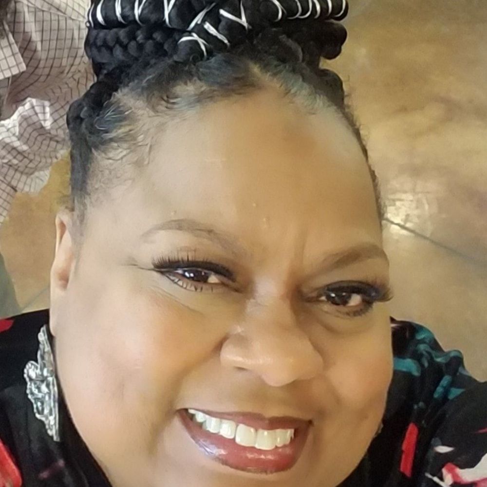 Meet your Posher, Karla